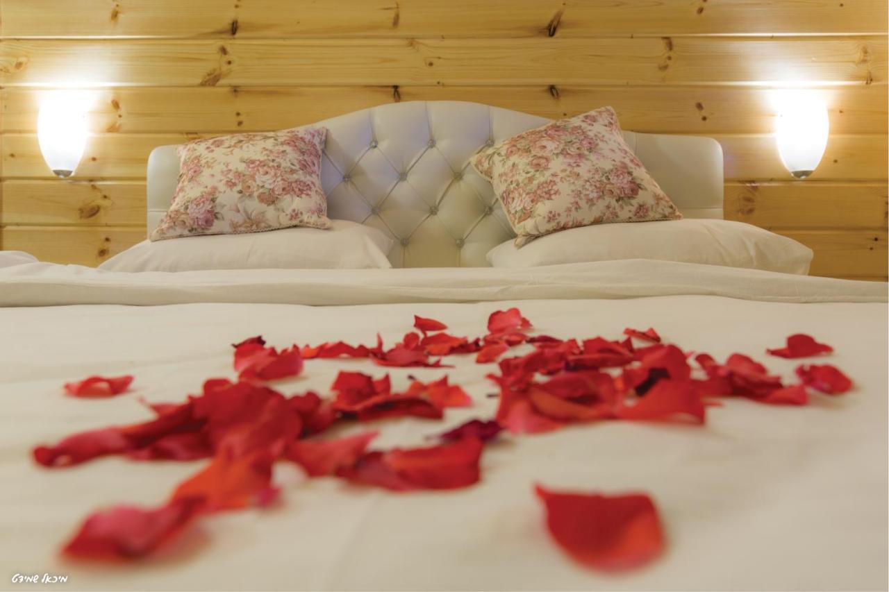 Etzel Tami Hospitality Neot Golan Exterior foto