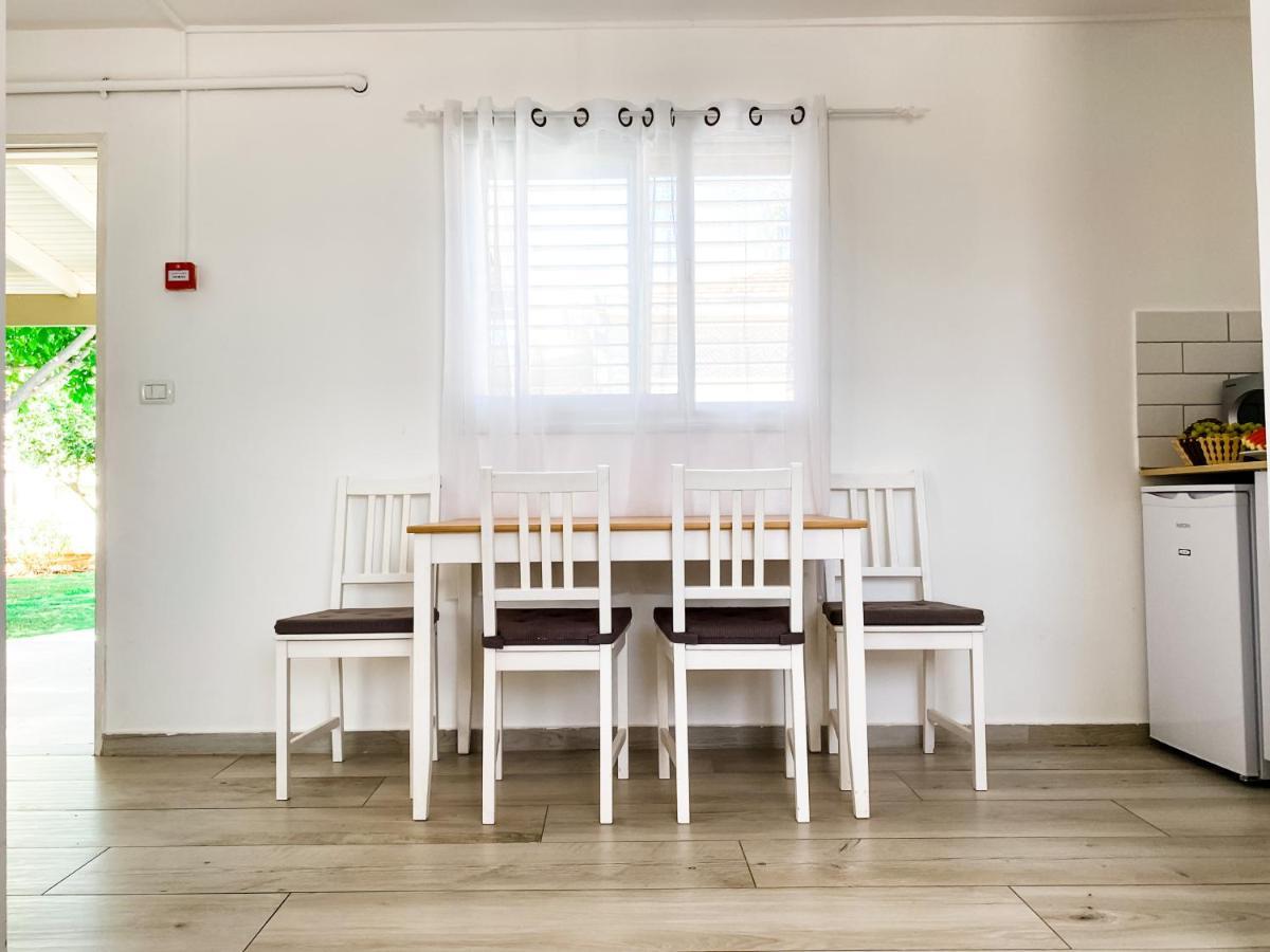 Etzel Tami Hospitality Neot Golan Exterior foto