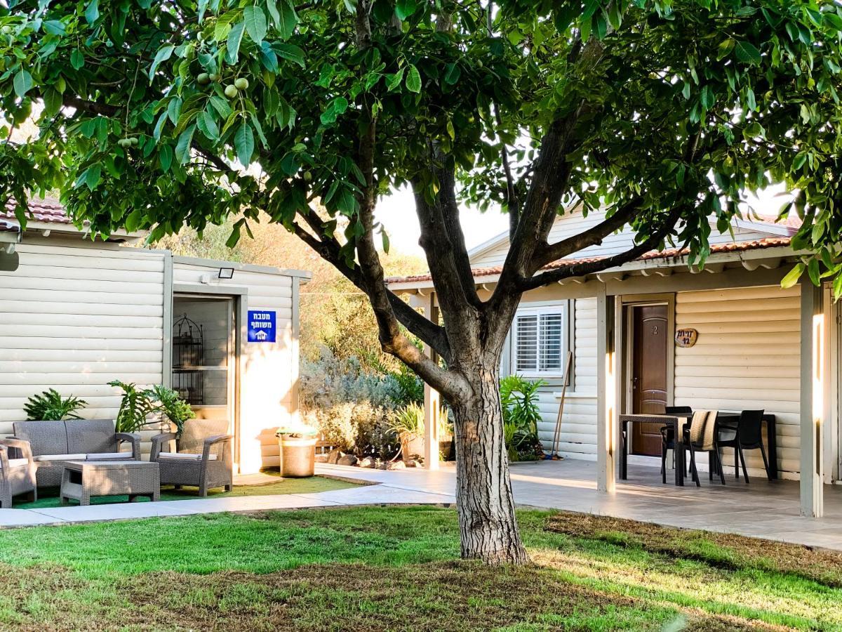 Etzel Tami Hospitality Neot Golan Exterior foto