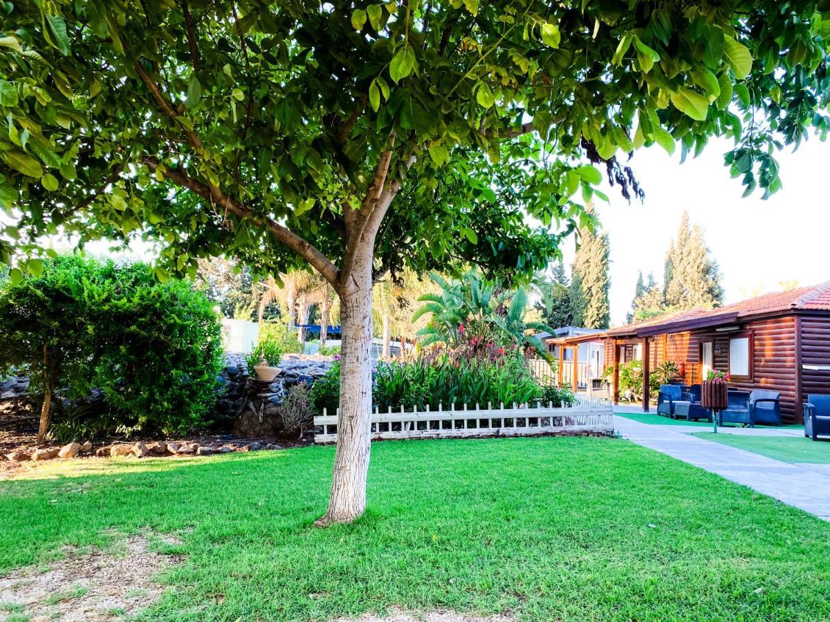 Etzel Tami Hospitality Neot Golan Exterior foto