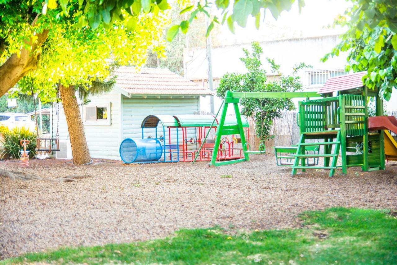 Etzel Tami Hospitality Neot Golan Exterior foto