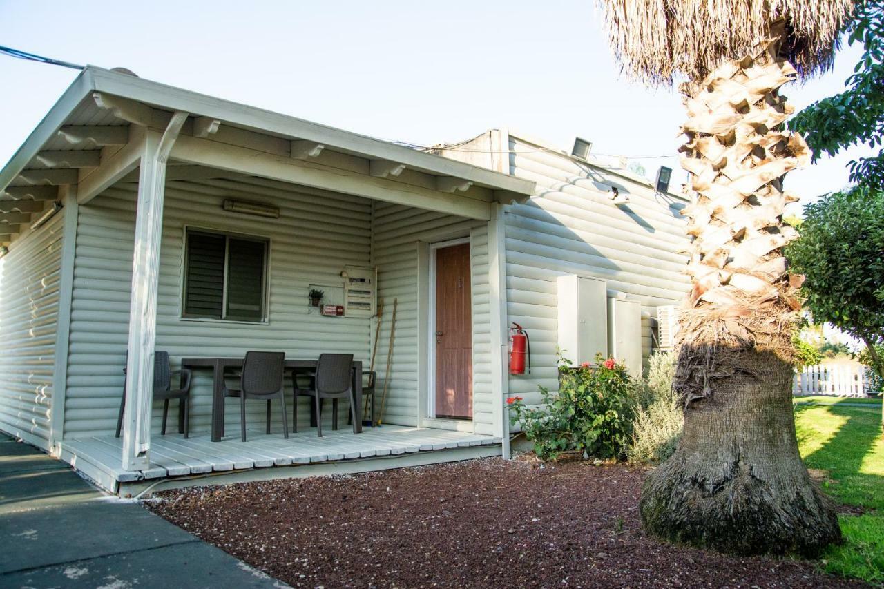 Etzel Tami Hospitality Neot Golan Exterior foto