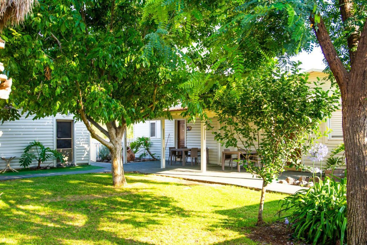Etzel Tami Hospitality Neot Golan Exterior foto