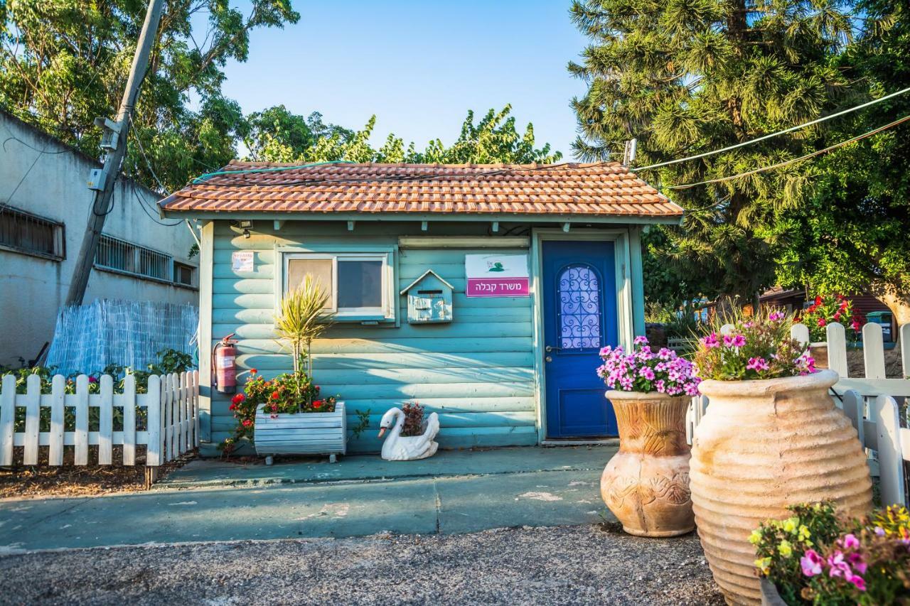 Etzel Tami Hospitality Neot Golan Exterior foto